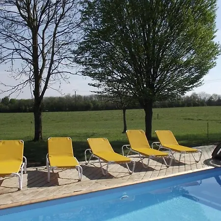 Avec Piscine ,pres De Chantonnay Holiday home